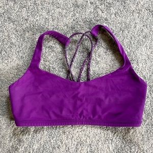 Lululemon Free to Be Bra Size 6